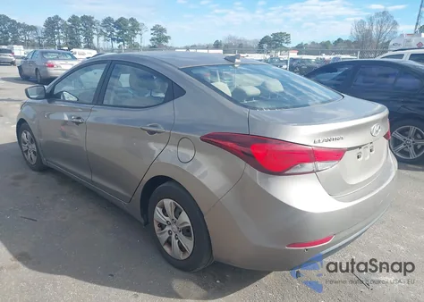 2016 Hyundai Elantra Se z USA, uszkodzony, nr VIN 5NPDH4AE1GH754582